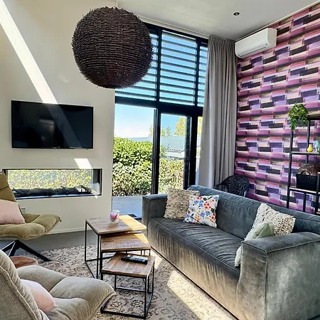Europarcs Bad Hoophuizen Cube Auszeit Nr Acacia 44 Holiday home *