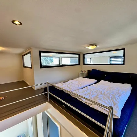 Holiday home Europarcs Bad Hoophuizen Cube Auszeit Nr Acacia 44 Hulshorst